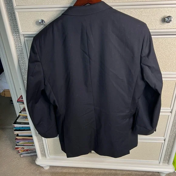 Jones New York Men’s navy back pinstripe suit, 46L, 40 x 30 pants, used - Picture 3 of 8
